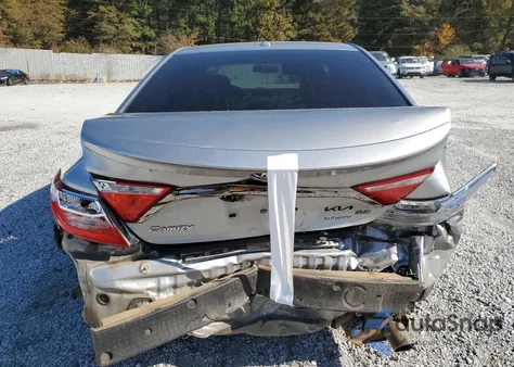 2015 Toyota Corolla L z USA, uszkodzony, nr VIN 5YFBURHE1FP358448